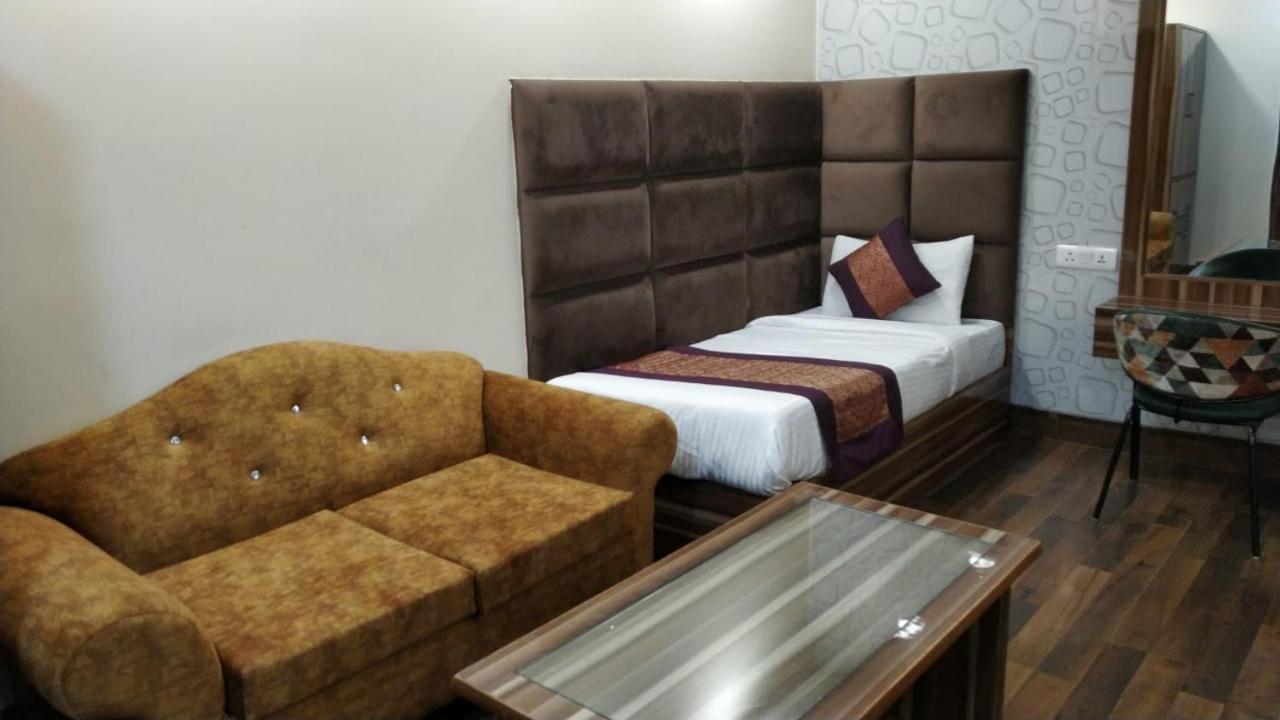 Hotel Singh Continetal Delhi (National Capital Territory of India) Exterior foto