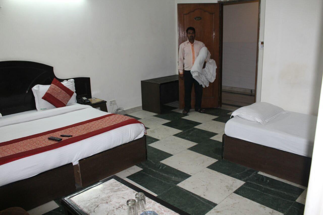 Hotel Singh Continetal Delhi (National Capital Territory of India) Exterior foto